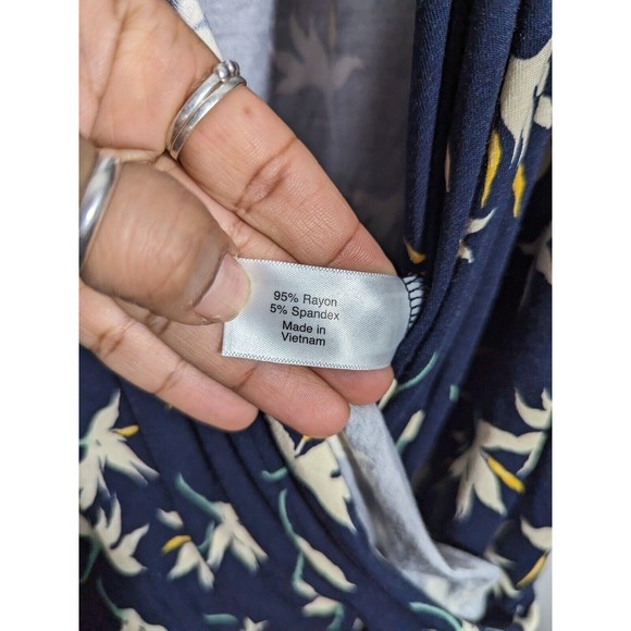 New Lane Bryant Navy Floral Faux Wrap Romper Plus Size Woman 34/36 - Picture 8 of 8